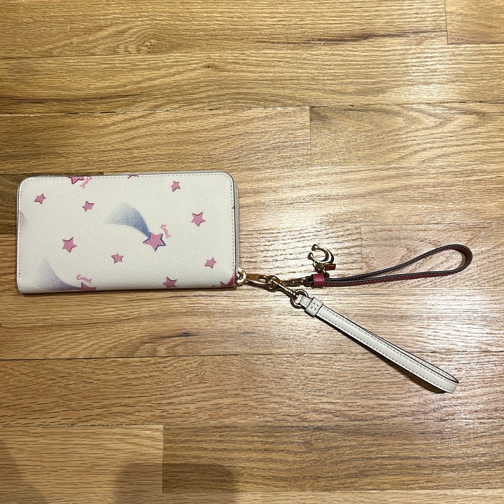 Coach NWOT zip around disco star wallet wristlet💫 - Picture 9 of 15
